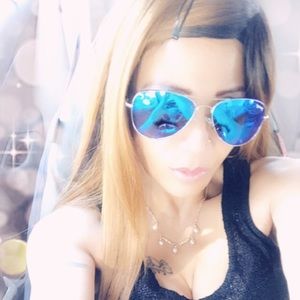 Meet your Posher, Tsarina “riri”